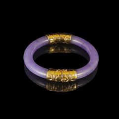 Vintage 18ct Gold Lavender Jade Bangle