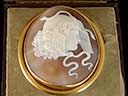 Large Antique Boxed 18ct Gold Medusa Cameo Brooch