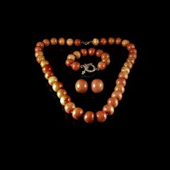 Vintage 18KT Gold Apple Sponge Coral Bead Jewellery Set
