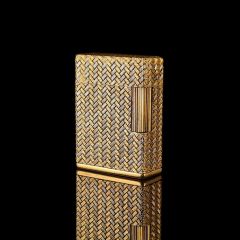 Vintage 18ct Solid Gold S.T Dupont Lighter Front Angle