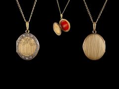 Antique 18ct Gold & Diamond Picture Locket