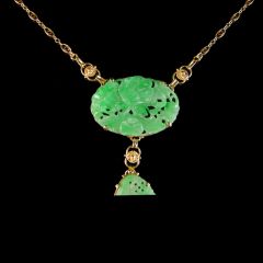 Vintage 14KT Gold and Jade Drop Necklace - Center