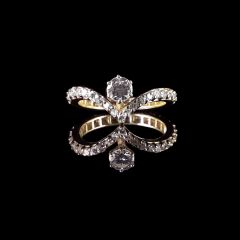 Vintage 18ct Gold and Platinum 1.32CT Diamond Chevron Engagement Ring