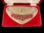 Antique Boxed 18ct Gold Ruby Fringe Necklace