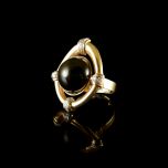 Vintage 14KT Gold Black Jade & Diamond Ring Side