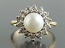 Vintage 18ct Gold Akoya Pearl & Diamond Cluster Ring