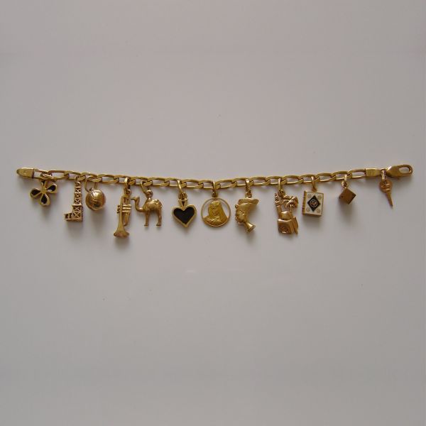 18ct Gold My Life in Seven Charm Bracelet